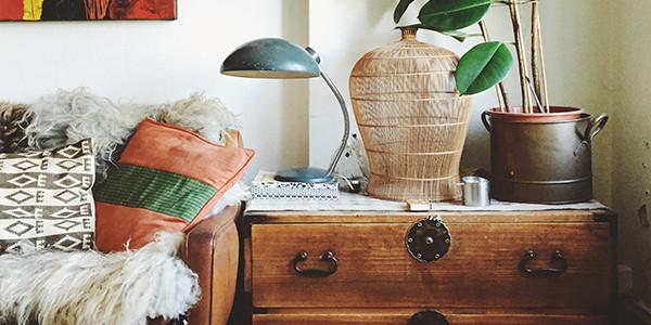 5 of the Best Pieces of Art to go with Reclaimed Wood Decor