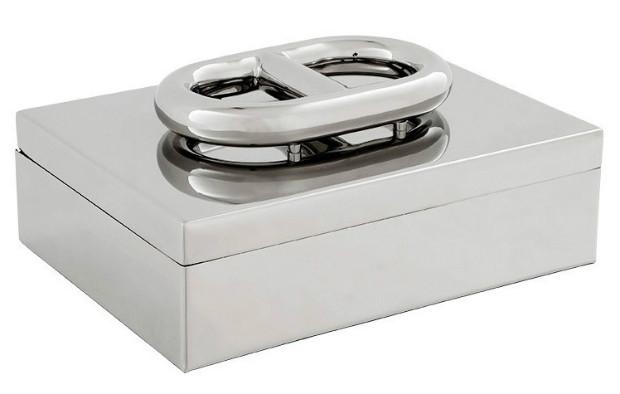 How to Create Dressing Table Chic with Beautiful Accessories