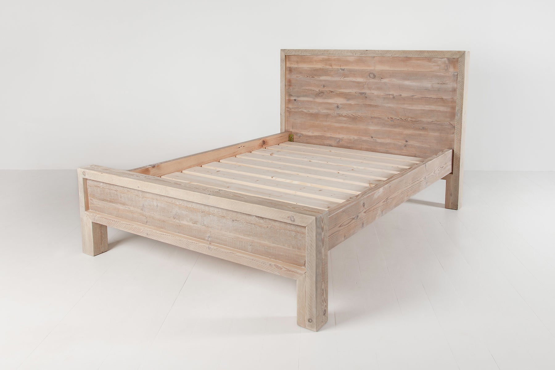 Havisham Bed With Low End
