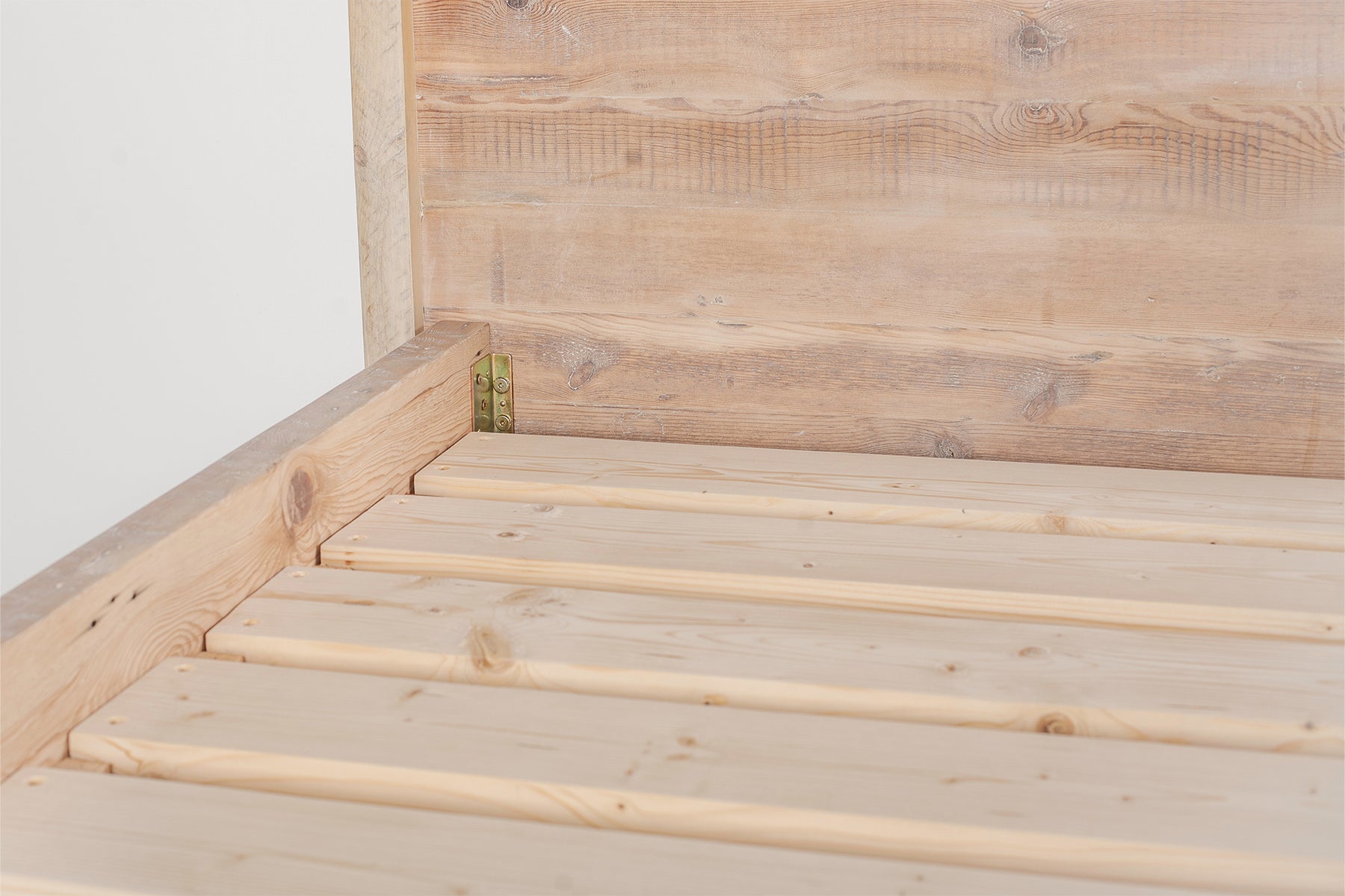 Havisham Bed With Low End