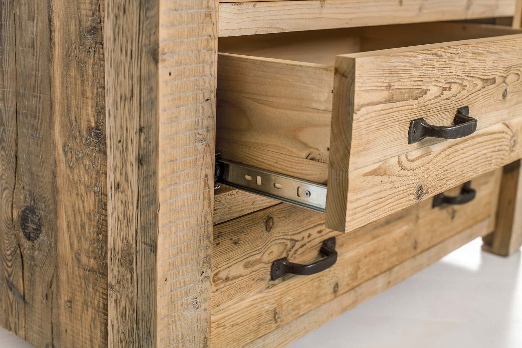Hudson Chest Of Drawers