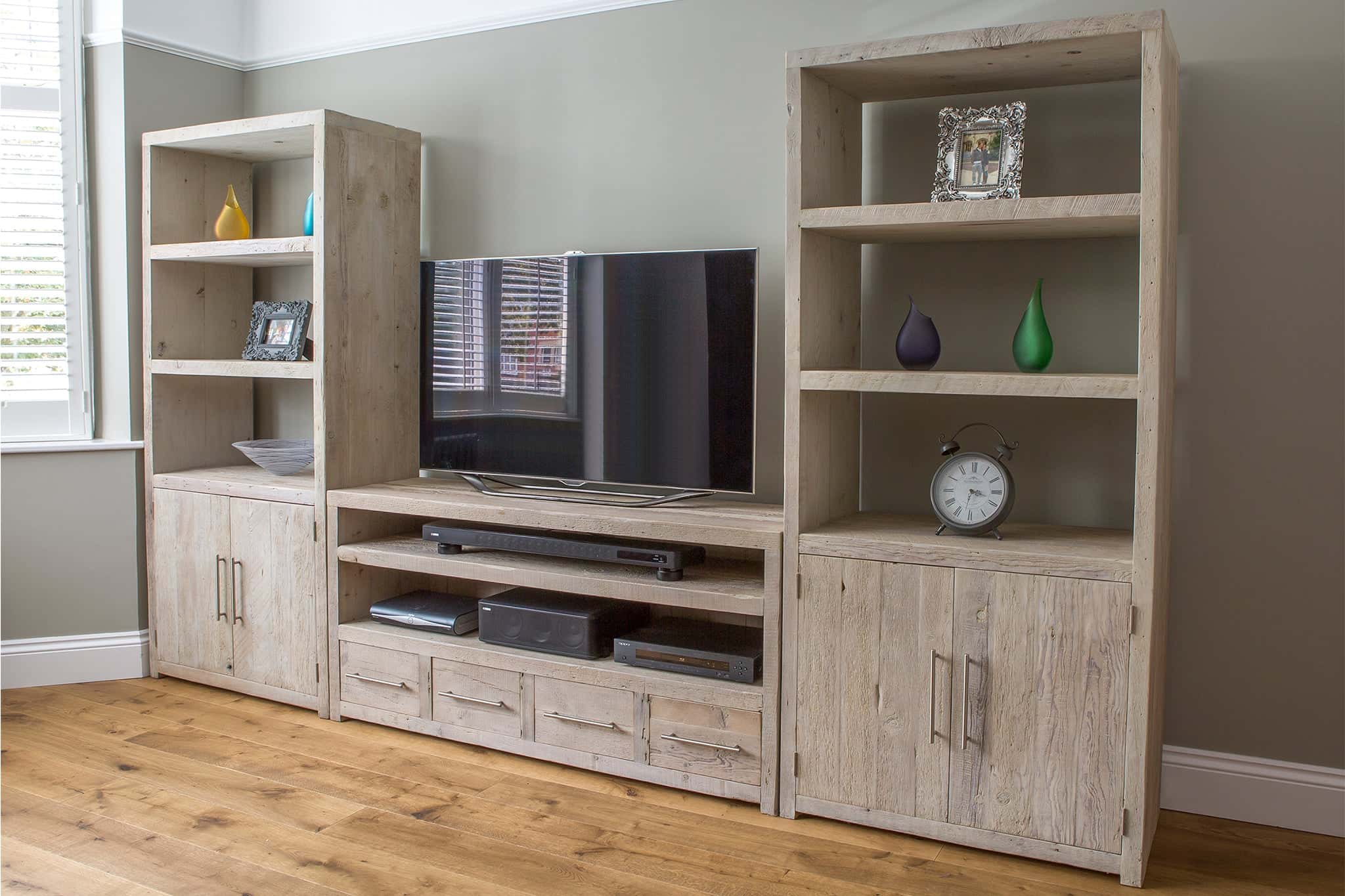 Bentwood 112cm entertainment unit outlet